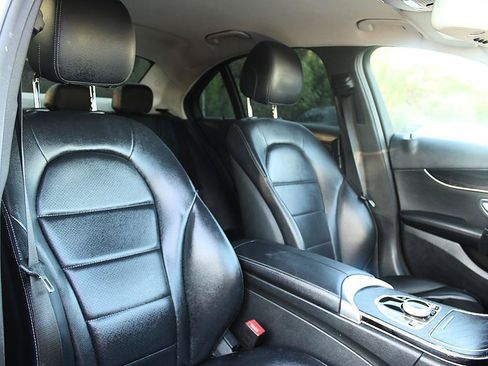 Used 2017 Mercedes-Benz C 300 Sedan image 17