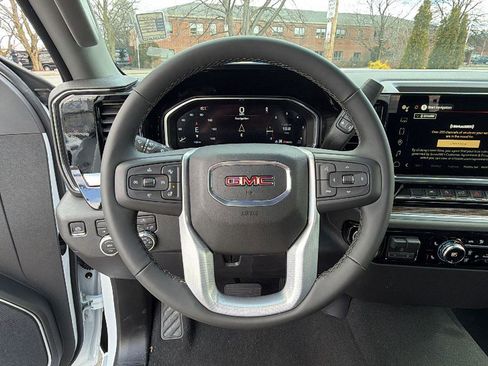 New 2026 GMC Sierra 1500 Elevation image 25