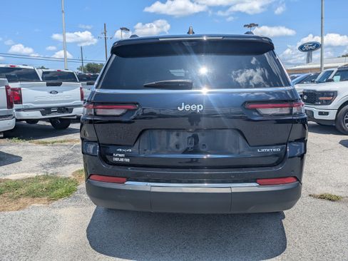 Used 2023 Jeep Grand Cherokee L Limited w/ Luxury Tech Group II AWD/4WD image 5