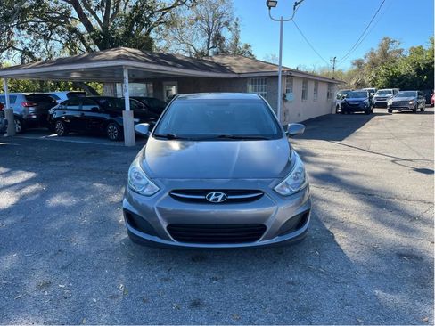 Used 2015 Hyundai Accent GLS image 2
