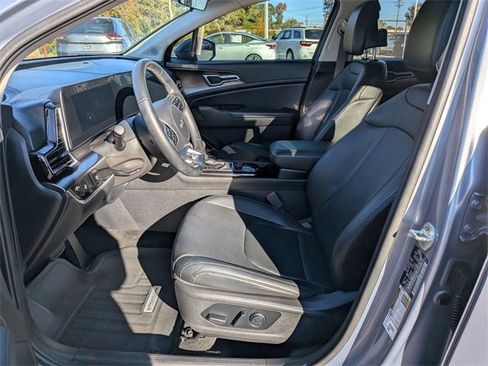 Used 2023 Kia Sportage EX image 15