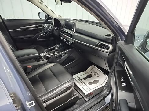 Used 2020 Kia Telluride S w/ S 8 Passenger Seating Package AWD/4WD image 16