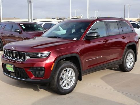 New 2026 Jeep Grand Cherokee Laredo X image 3