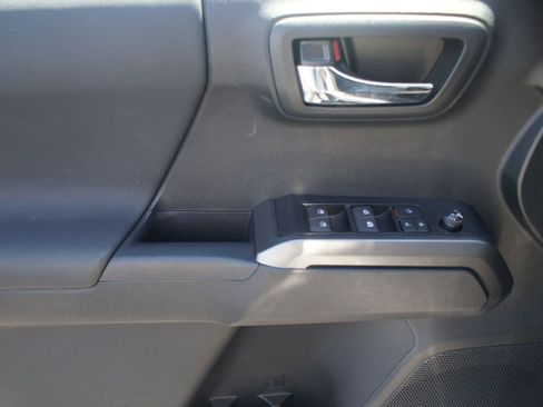 Used 2023 Toyota Tacoma TRD Off-Road AWD/4WD image 27
