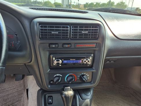 Used 1997 Chevrolet Camaro Z28 image 11