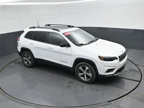 Used 2022 Jeep Cherokee Limited image 42