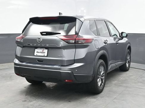 Used 2024 Nissan Rogue S AWD/4WD image 6