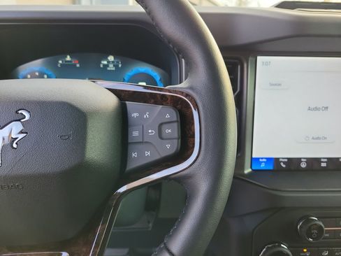 New 2025 Ford Bronco Badlands image 24