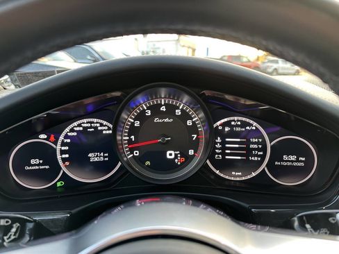 Used 2017 Porsche Panamera Turbo image 28