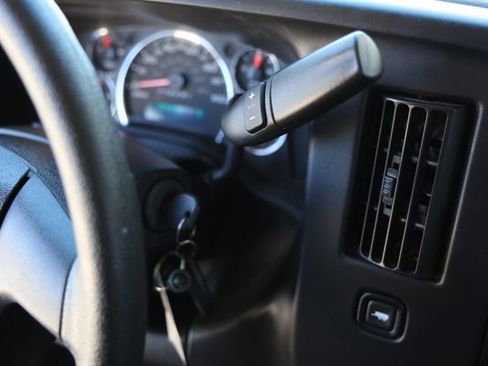 Used 2017 Chevrolet Express 3500 LT w/ LT Preferred Equipment Group image 17