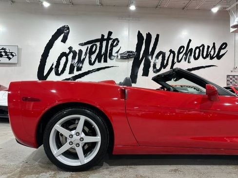 Used 2005 Chevrolet Corvette Convertible w/ Preferred Equipment Group RWD image 4