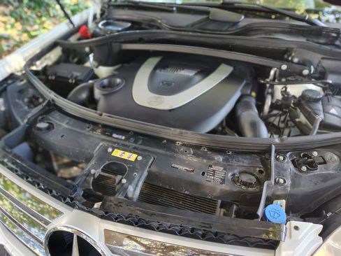 Used 2012 Mercedes-Benz GL 550 4MATIC image 29