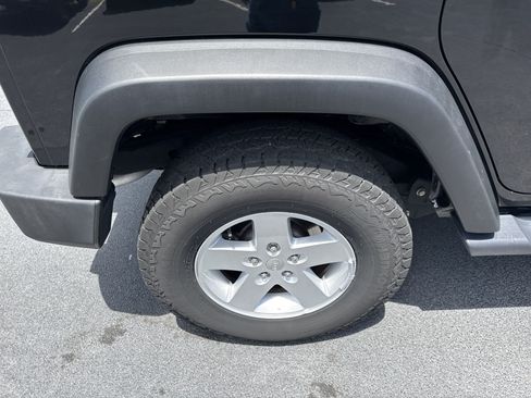 Used 2018 Jeep Wrangler Unlimited Sport S AWD/4WD image 11