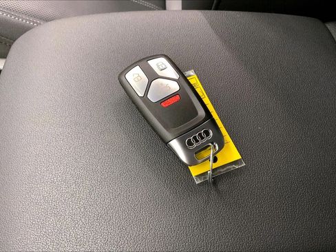 Certified 2023 Audi Q5 2.0T Premium Plus w/ Premium Plus Package image 10