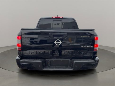 Used 2023 Nissan Frontier SV w/ SV Premium Package image 6