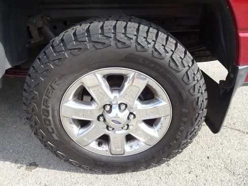 Used 2014 Ford F150 XLT w/ Equipment Group 302A Luxury image 13