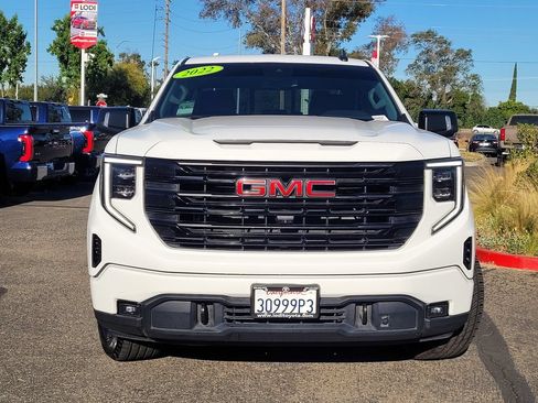 Used 2022 GMC Sierra 1500 Elevation w/ Elevation Premium Package AWD/4WD image 2