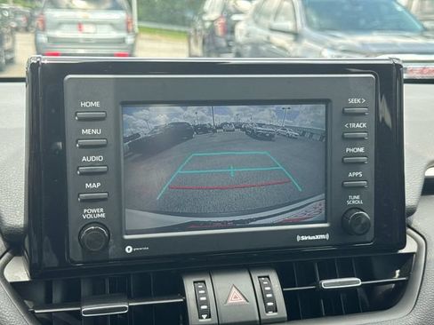 Used 2022 Toyota RAV4 XLE Premium AWD/4WD image 37
