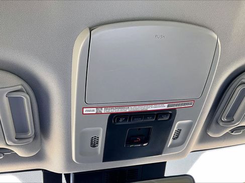 Used 2026 Toyota Camry XLE image 30