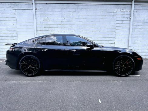 Certified 2023 Porsche Panamera GTS AWD/4WD image 6