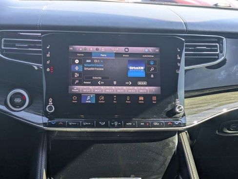 Used 2022 Jeep Wagoneer Series III w/ Premium Group I image 16