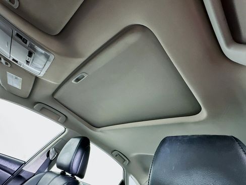 Used 2016 Toyota Avalon Touring image 26