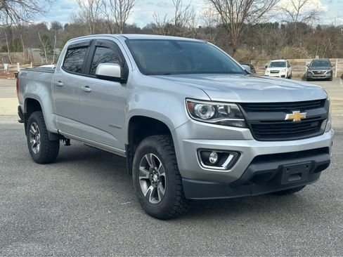 Used 2015 Chevrolet Colorado Z71 AWD/4WD image 3