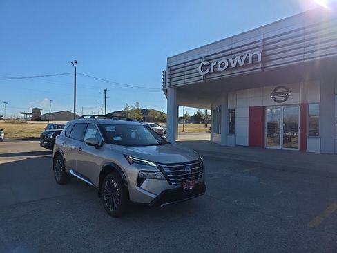 New 2026 Nissan Rogue Platinum image 1