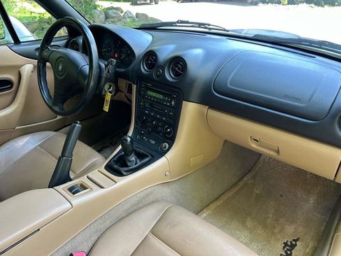 Used 2000 MAZDA MX-5 Miata image 34