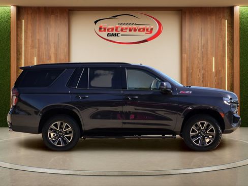 Used 2023 Chevrolet Tahoe Z71 w/ Z71 Off-Road Package AWD/4WD image 4