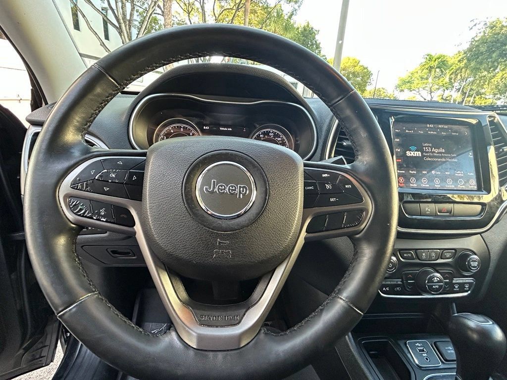 Used 2019 Jeep Cherokee Limited FWD image 19