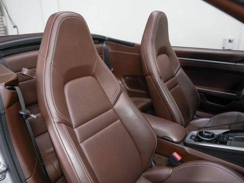 Used 2020 Porsche 911 Carrera S image 31