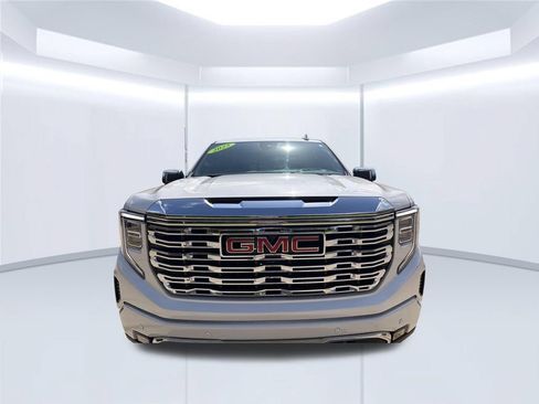 Used 2025 GMC Sierra 1500 Denali w/ Denali Reserve Package AWD/4WD image 12