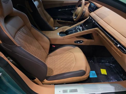 Used 2024 Aston Martin DB12 Coupe RWD image 23