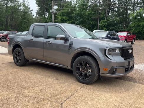 New 2025 Ford Maverick Lobo image 8