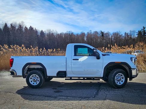 New 2026 GMC Sierra 2500 Pro w/ Convenience Package AWD/4WD image 2