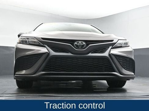 Used 2022 Toyota Camry SE w/ Convenience Package FWD image 27