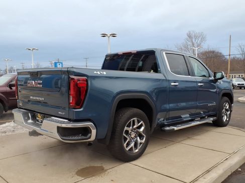 Used 2024 GMC Sierra 1500 SLT w/ SLT Convenience Package image 11