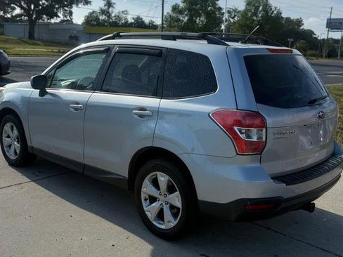 Used 2014 Subaru Forester 2.5i Premium AWD/4WD image 2