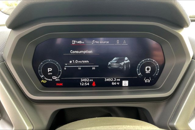 Used 2025 Audi Q4 e-tron Prestige AWD/4WD image 19