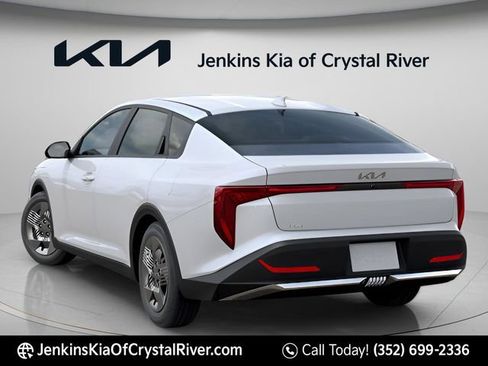 New 2026 Kia K4 FWD image 7