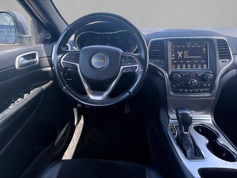Used 2018 Jeep Grand Cherokee Altitude AWD/4WD image 7