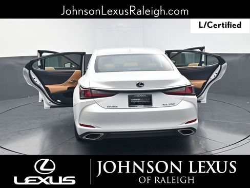 Used 2024 Lexus ES 350 w/ Premium Package image 34