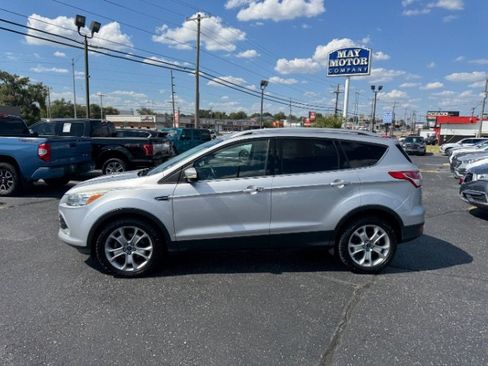 Used 2016 Ford Escape Titanium w/ Equipment Group 301A FWD image 2
