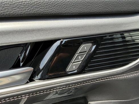 New 2026 Jeep Grand Wagoneer Limited AWD/4WD image 22