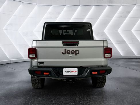Used 2022 Jeep Gladiator Mojave w/ Trailer Tow Package AWD/4WD image 5