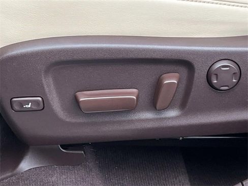 Used 2020 Lexus RX 350 FWD w/ Luxury Package image 34