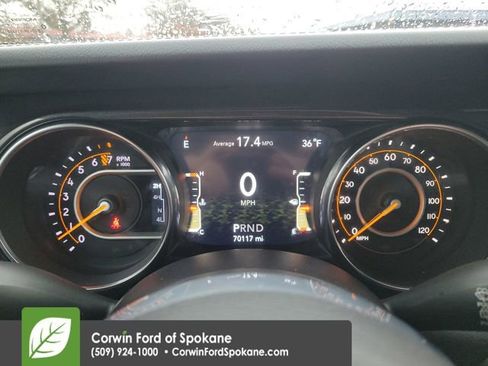 Used 2019 Jeep Wrangler Unlimited Sahara image 29