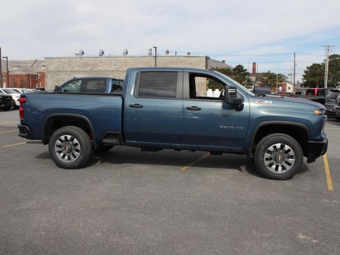 New 2026 Chevrolet Silverado 2500 Custom w/ Custom Value Package AWD/4WD image 4