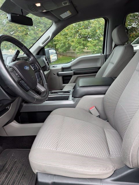 Used 2017 Ford F150 XLT w/ Equipment Group 302A Luxury AWD/4WD image 13